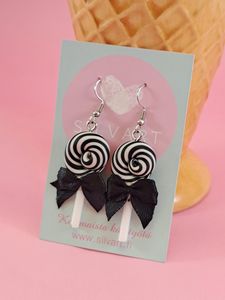 Tikkari-korvakorut, lakritsi 